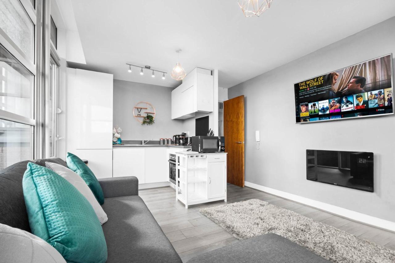 Luxury Stay With Scenic Views Brierley Hill Exterior foto